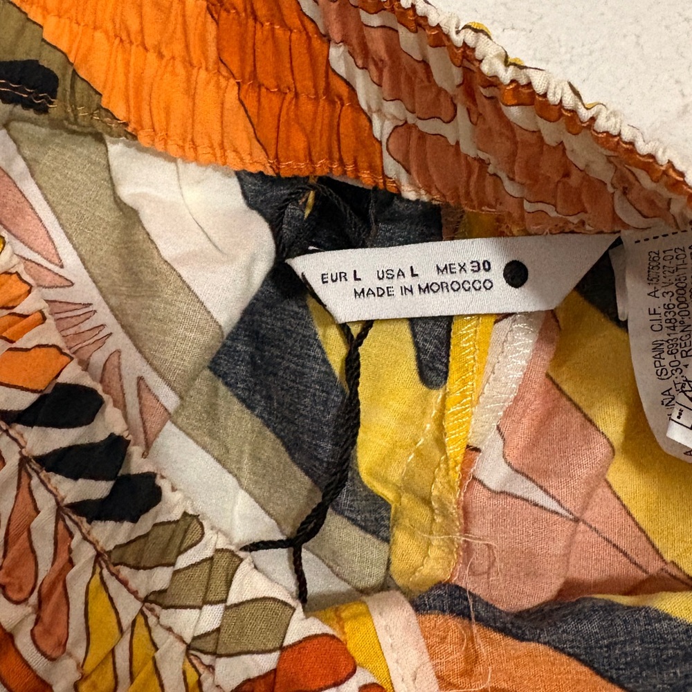 Not for sale ZARA Shorts Abstract Retro Print Shirt (item #A17) - Picture 15 of 15